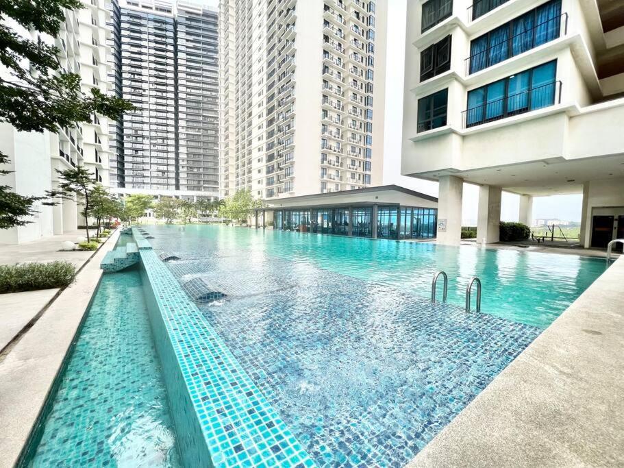 D 1-5Pax Cozy Home Trefoil Setia Alam 3Bed Wifi &Tv Shah Alam Setia City Mall Kültér fotó