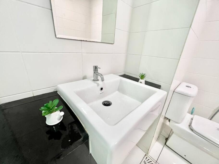D 1-5Pax Cozy Home Trefoil Setia Alam 3Bed Wifi &Tv Shah Alam Setia City Mall Kültér fotó